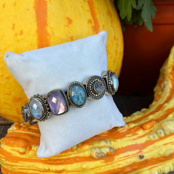 Lori Bonn charm bracelet - Picture 1 of 6